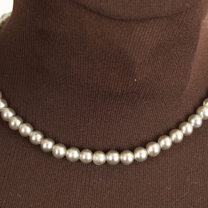 Vintage Gray Glass Pearl Choker