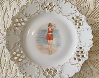 Vintage Bathing Beauty Collectible Plate