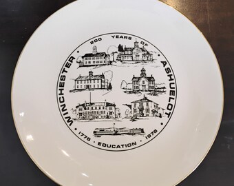 Vintage 1976 Bicentennial Souvenir Plate Celebrating 200 Years of Education in Winchester New Hampshire W1.169
