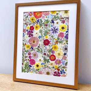 PRESSED FLOWER Wall Art, Spring Dream, Framed Handmade Dried Flower, Botanical Art, Wall Decor, Gift for Her, Home Decor, Gift for Mom