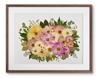 Pressed Flower Wall Art – Real Dried Flower Frame, Handmade Botanical Artwork, Floral Home Décor Gift, Artwork Gift for Her, First Home Gift