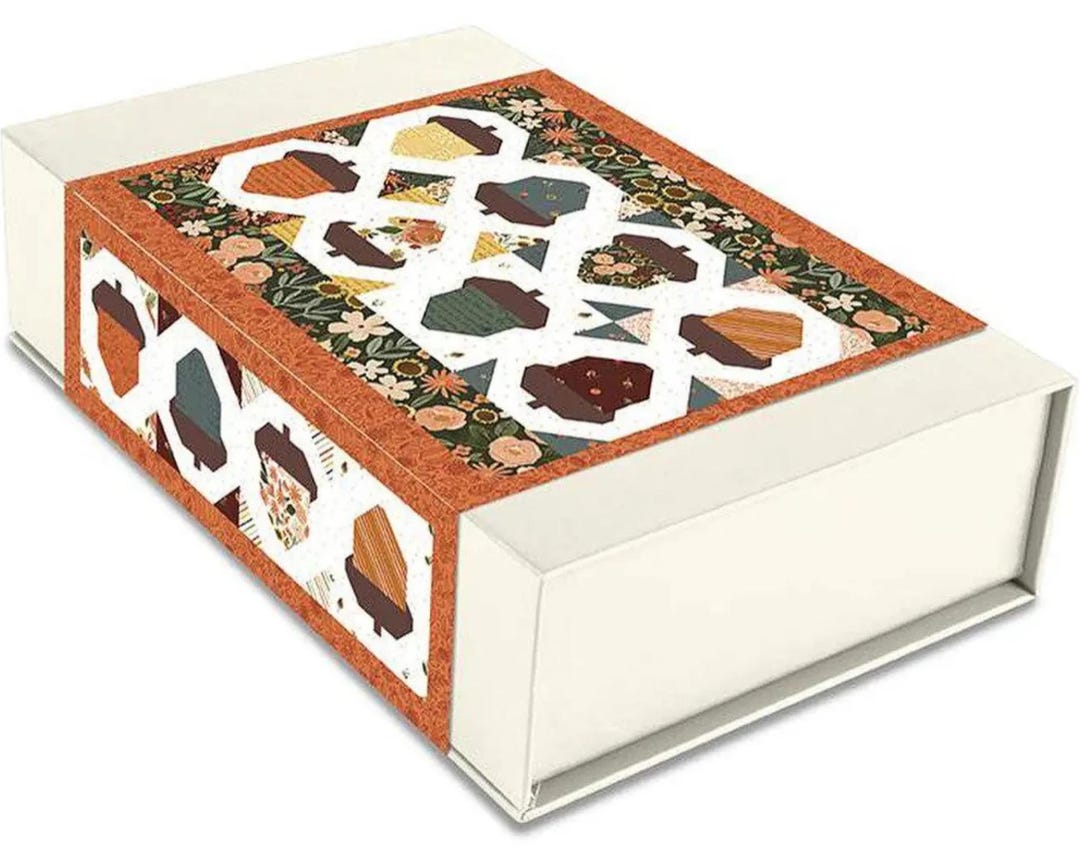 Riley Blake - Acorn Lovetable Runner Quilt Kit by Lori Holt KT-16340 - Etsy