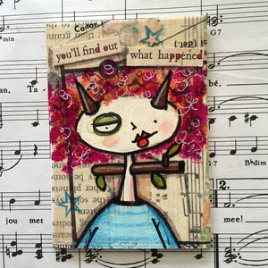 Originele mixed media gevonden poëzie ACEO / ATC pink haar hoorn dame
