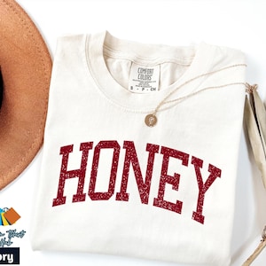 Comfort Colors®Honey Shirt, Trendy Mom Outfit, Pregnancy Announcement T-Shirt, Mothers Day Gift, Grandma Shirt, New Grandma Gifts Mama Shirt