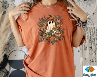 Floral Ghost Shirt Cute Halloween Tshirt Vintage Boho Ghost Tee Fall Wildflower Pumpkin Comfort Colors Womens Cottagecore Spooky Season Top