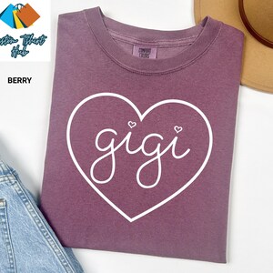 Comfort Colors Gigi Heart Shirt, Cute Gigi T-Shirt Gift, Stylish Casual Grandma Shirt, Graphic Tee Shirt, Trendy Gigi Shirt, Cool Mom Gift afbeelding 7