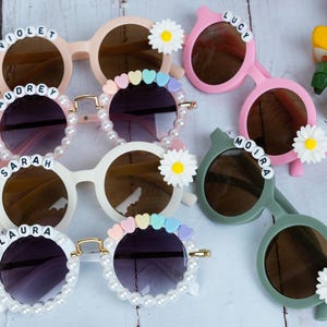 Flower Girl Sunglasses,Toddler Name Sunglasses,Personalized Flower Sunglasses,Daisy Sunglasses,Graduation Gift  for Kids,Baby Shower Gift
