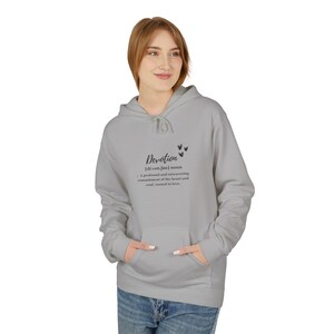 Sudadera con capucha Devotion Definition: regalo perfecto, lindo y acogedor para ella o para él: regalo del día de San Valentín imagen 7