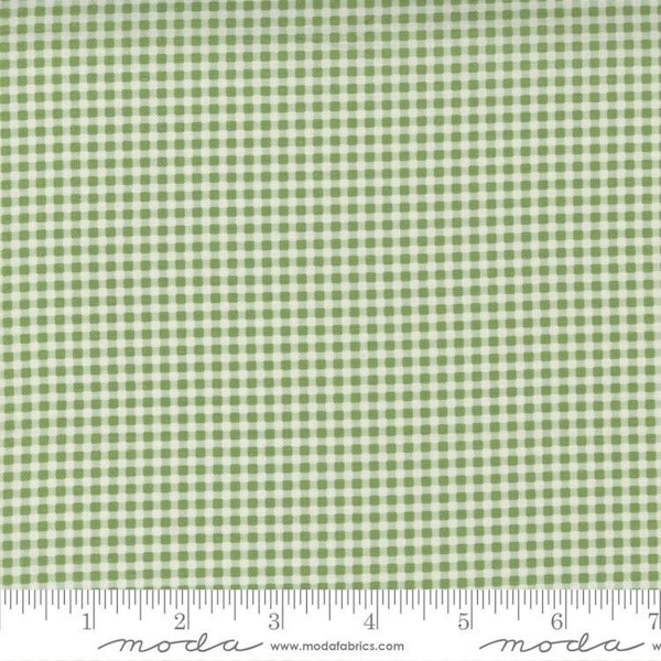 MODA retro look Picture Perfect 100% cotton fabric by the yard approx 36 x 44 - Lime Green Small checks - checkered board look - 21807 15