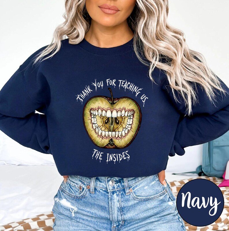 Magnus Archives Apple Teeth Sweatshirt, Tack för att du lärde oss, Gåva till Magnus Archives-fan, Skräckpodcast-fantröja bild 12