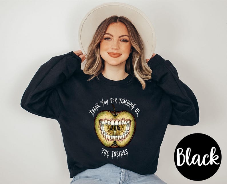 Magnus Archives Apple Teeth Sweatshirt, Tack för att du lärde oss, Gåva till Magnus Archives-fan, Skräckpodcast-fantröja bild 8