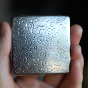Vintage Silver Yardley Makeup Compact / Silver Tone Powder Compact / Vintage Square Compact Mirror/ 1970s Engraved Silver Mirror Compact