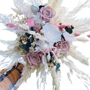 Bohemian bridal bouquet