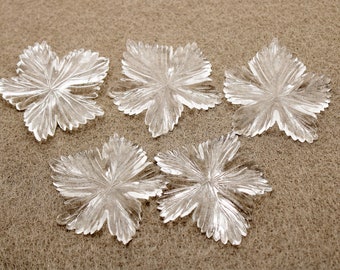 6 Clear Acylic Leaves Findings No Hole 34x33 mm