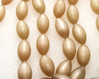 6 Vintage Ivory Lucite Moonglow Oval Beads 23x12 mm