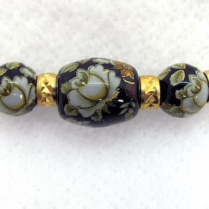 3 Japanese Tensha Graduated Bead Set White Flower on Black Design