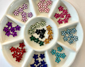 144 mini cabujones acrílicos de flores con base plana - 12 colores (9 mm)