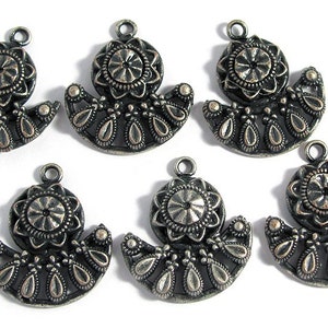 8 Vintage Spanish Concho Pewter Charms 22x22 mm