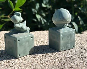 Green Aventurine, Fluorite, Rose Quartz, Sunstone, Obsidian, Jade Super Mario Bros Crystal Carvings | Mario, Luigi, Peach & Yoshi Figures