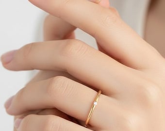14k Massivgold Brillantring – Minimalistischer Ehering für Sie
