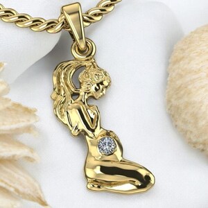 14k Solid Gold Future Mom Diamond Pendant, Pendant for Future Mother, Diamond Mother to Be Pendant for Her, Gift for Her, Mother&#39;s Day Gift