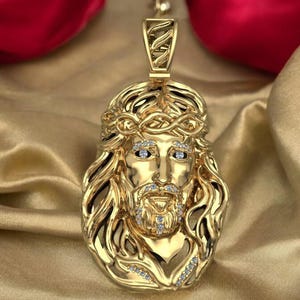 14K, 18K Solid Gold Diamond Jesus Pendant, Solid Gold 3D Jesus Pendant with Diamonds, Jesus Christ Diamond Pendant, Unisex Jesus Pendant