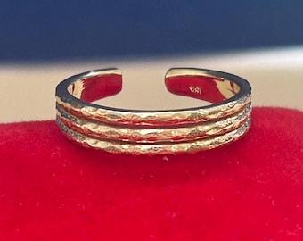 14k, 18k Solid Gold 3 Row Women's Toe Ring, Toe Ring Solid Gold, 3 Line Hammered Toe Ring, Her Toe Ring, Toe Ring for Her Toe Ring, Her Gift