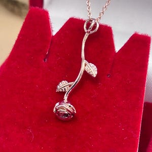 14k Solid Gold Rose Necklace, Gold Rose Pendant for Her, Rose Necklace, 3D Rose Necklace for Her, Unique Rose Gold Pendant, Gift for Her