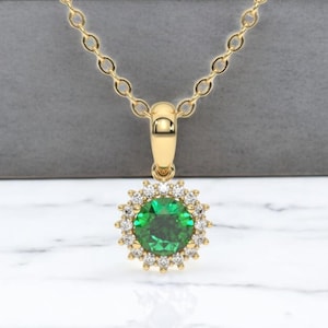 14K Solid Gold Emerald Center Halo Necklace, 1CT Emerald Necklace for Her, Emerald Necklace with Diamonds, Classic Halo Diamond Necklace