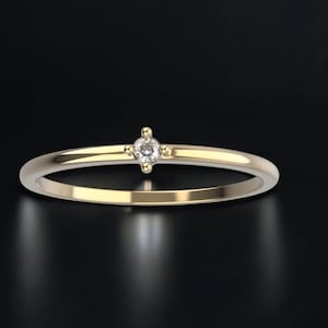 Anillo de diamantes delicados de oro macizo de 14 k, anillo de diamantes, anillo de diamantes pequeños, anillo apilable, anillo de diamantes de laboratorio, anillo de cuatro puntas, oro macizo, regalo para ella