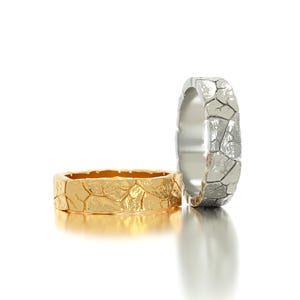 14k/18k Solid Gold Textured Wedding Band, 5mm Textured Unique Wedding Band, Unisex Gold Wedding Band, Gift for Her, Anniversary Gold Ring