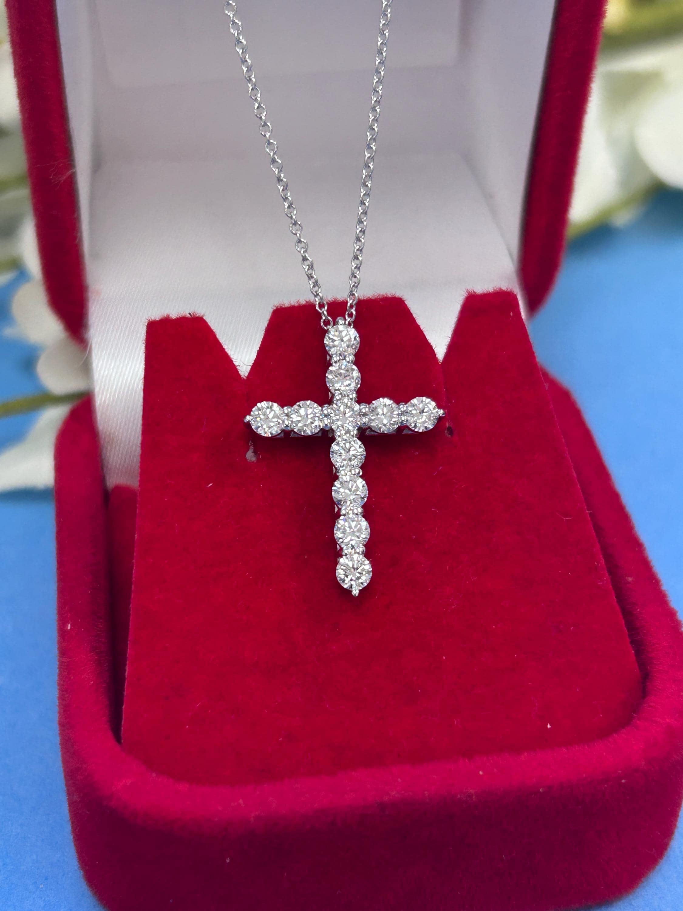 18K Solid Gold 1.10ct Diamond Cross Necklace, Lab Grown
