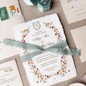 Invito da giardino, invito floreale, invito a forma di vite, carta fatta a mano, invito floreale colorato, bordo frastagliato, bordo strappato - CAMPIONE