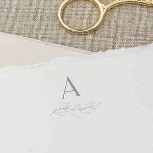 Handgeschöpftes Papier, Minimal Zweig, Monogramm Karte, Briefpapier, Torn Edge Cards, Büttenrand, 10 flache 10x15 Karten mit Umschlag