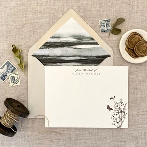 Persoonlijke briefpapier, Woodland, Wildflower, Moody Aquarel, Gepersonaliseerde briefpapier, Kaartset, 10 platte A6-kaarten met envelop