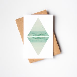 Geometrische Grußkarte, Meereskarte - Parallele Wellen