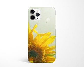 Sunflower iPhone 14 Case, Floral Phone Cover - Sunburst