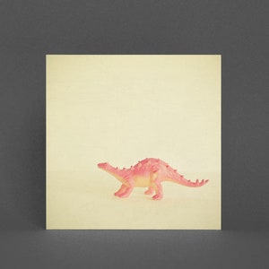 Dinosaurier Grußkarte, Retro Spielzeug Karte - Rosa Dinosaurier