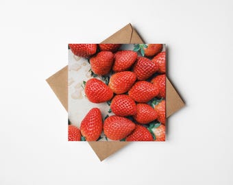 Carte de voeux de fruits pour un anniversaire d'été - Fraises fraîches