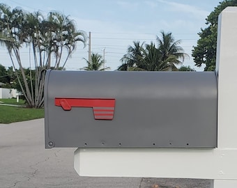 Buzón de granito gris, regalo de inauguración de la casa para un nuevo propietario, regalo de cierre de un agente inmobiliario, buzón gris brillante con bandera a rayas.