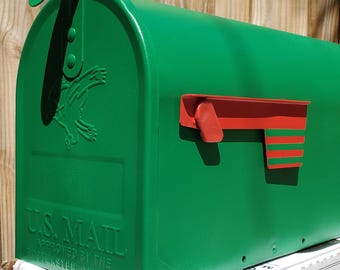 Buzón pintado en verde tractor - Diseños personalizados - Resistente a los rayos UV y al óxido, regalo de inauguración de casa, regalo de cierre de agente inmobiliario, decoración para exteriores