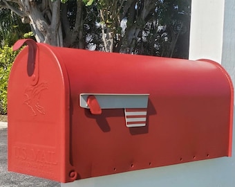 Buzón rústico rojo pintado a medida en rojo colonial, resistente a los rayos UV y al óxido, regalo de inauguración de la casa, regalo de cierre de un agente inmobiliario.