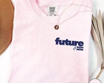 Maglietta Pregnancy Reveal Comfort Colors®, Maglietta per annunciare la gravidanza della futura mamma, Maglietta per essere in attesa della mamma, Maglietta premaman per la futura mamma