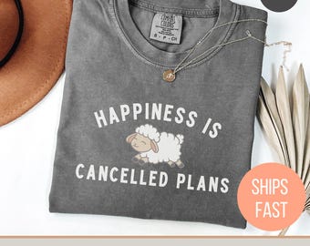Camiseta con meme de ovejas de colores cómodos, camiseta para pasar las vacaciones en casa