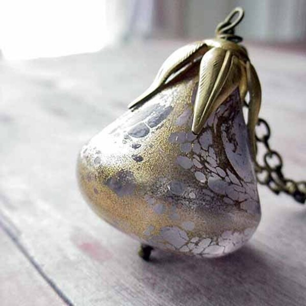 Lavender Pendant Necklace Gold Smoky Gray Wedding Romantic Vintage Feminine Purple Amethyst Grey Gift for Her