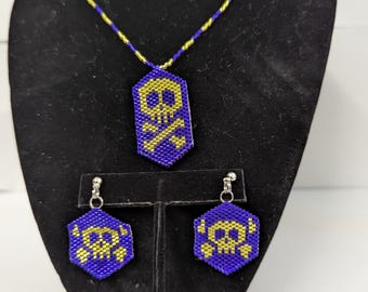 Handmade Beaded Necklace, Pendant, And Earrings. Pirate skull themed. 020