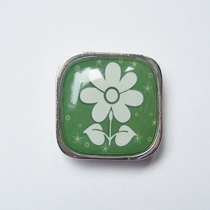 Magnetic Brooch Clip Clasp Pin Metal Glass DomeGreen Flower Accessory Scarves Shawl