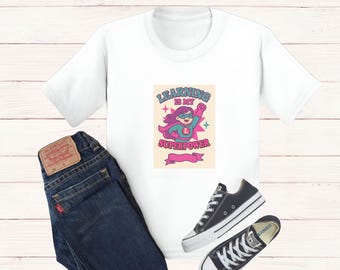 Camiseta "Aprender es mi superpoder": Camiseta retro de superhéroe para la vuelta al cole