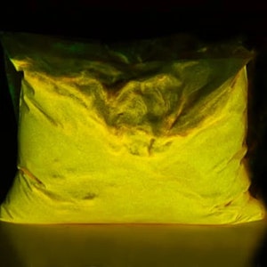 Yellow glowing luminescent pigment 50gr, glow in dark,luminescent, resin pigment, phosphorescent, epoxy pigment,long glow,