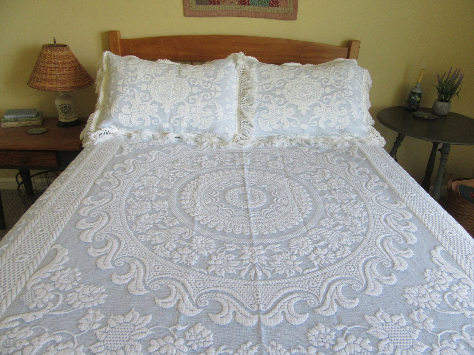 Bates Maine cotton matelasse bedspread with 2 shams Etsy